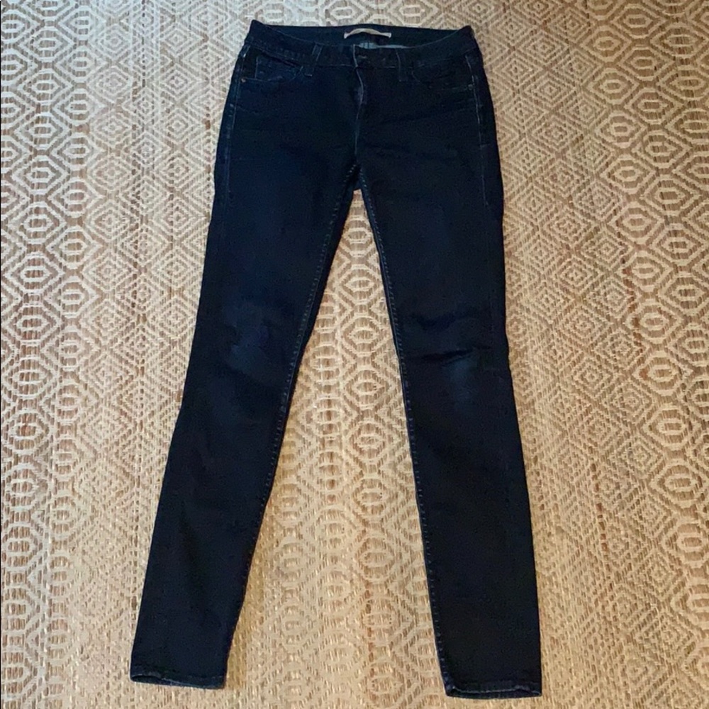 Vince dark wash skinny jeans. Size 27.